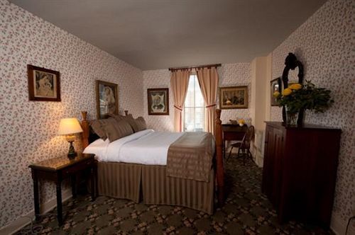The Golden Lamb Hotel Lebanon Exterior photo